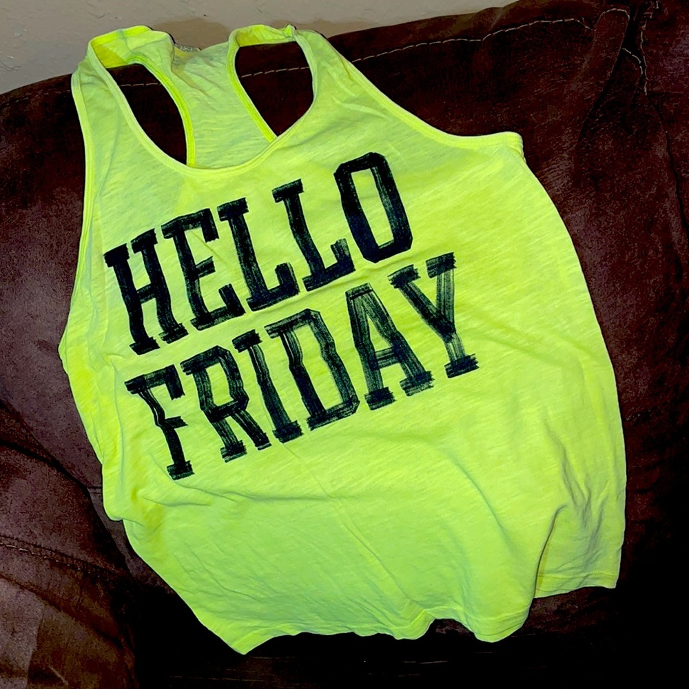 VS PINK TANK